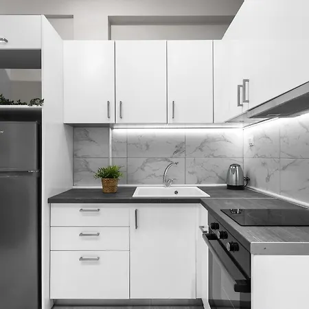 Aelia Apartments, The Luxury