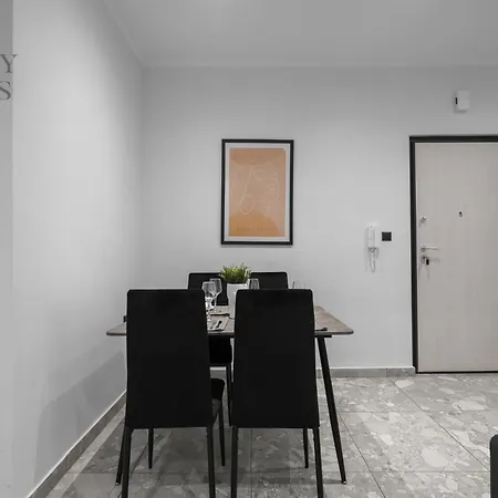 Aelia Apartments, The Luxury *