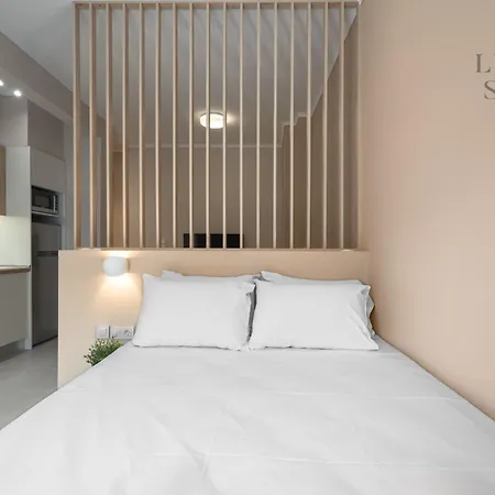 Aelia Apartments, The Luxury